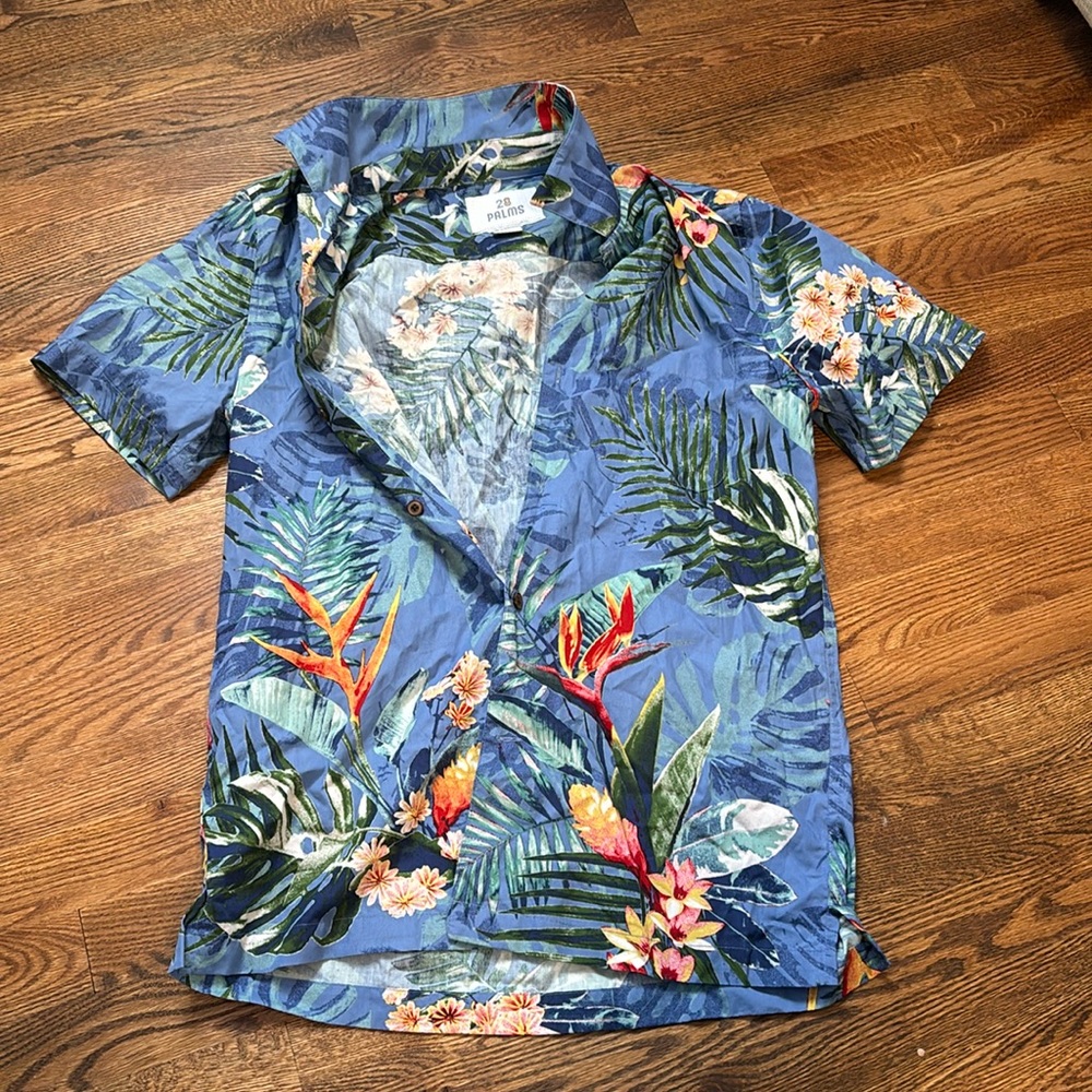 Button up from 28 Palms